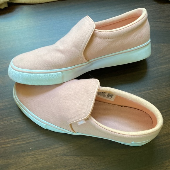 NIKE Woman’s Nike Court Royale AC SLP - Picture 3 of 5